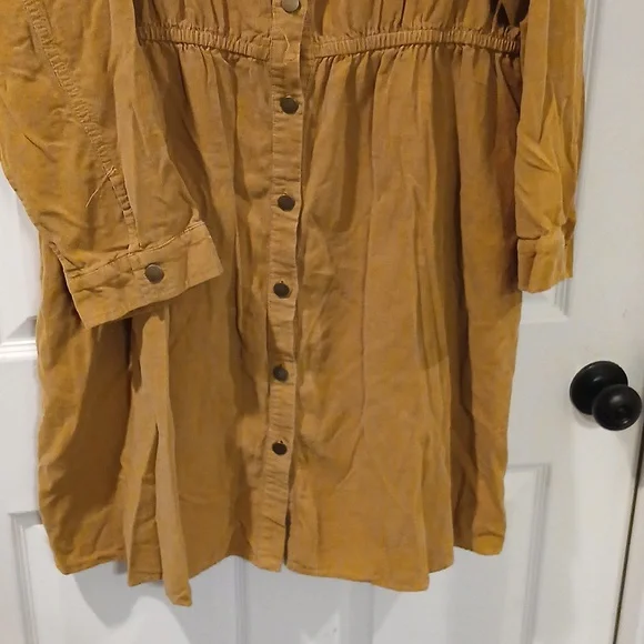 Hayden LS Dress - Picture 3 of 5